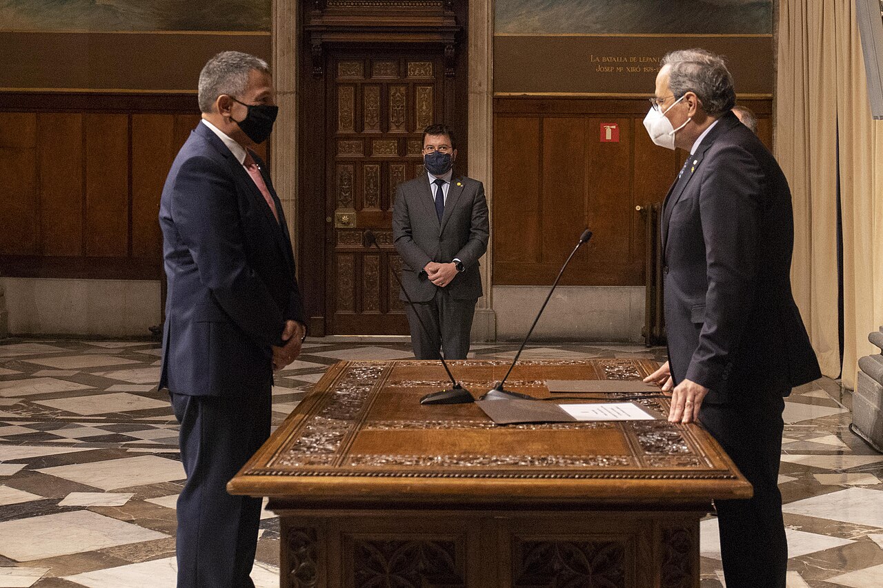 Miquel Sàmper en su toma de posesión como conseller de la Generalitat de Catalunya