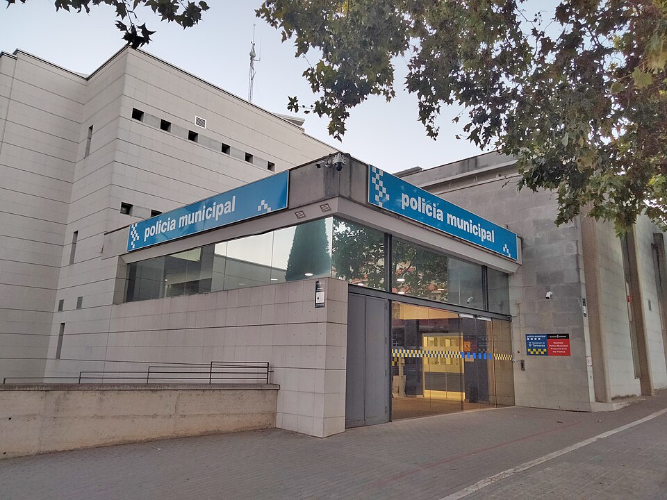 Dependencias de la Policía Municipal de Terrassa en la avenida de les Glòries Catalanes
